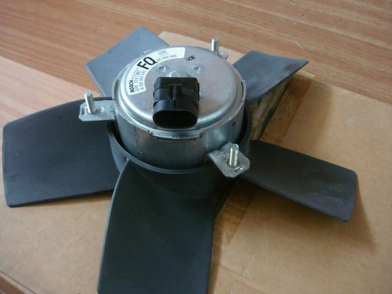 Engine Cooling Fan & Motor fits Opel Vauxhall Corsa B 90469469 Genuine View Left