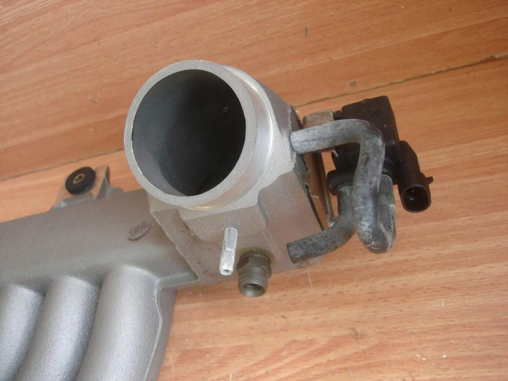 Intake Manifold fits Opel Vauxhall Astra F X16XEL 90470055 Genuine View Left