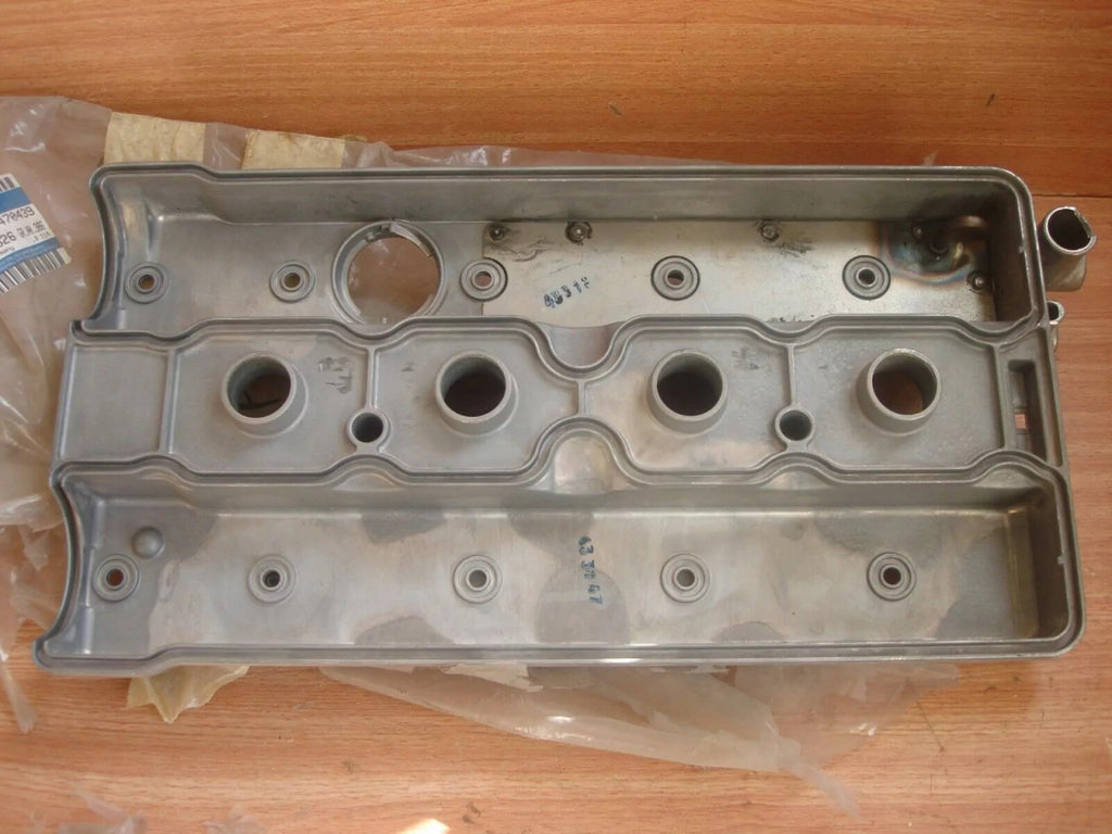 Rocker Cover fits Opel Vauxhall X16XEL C16SEL 90470439 Genuine View Right
