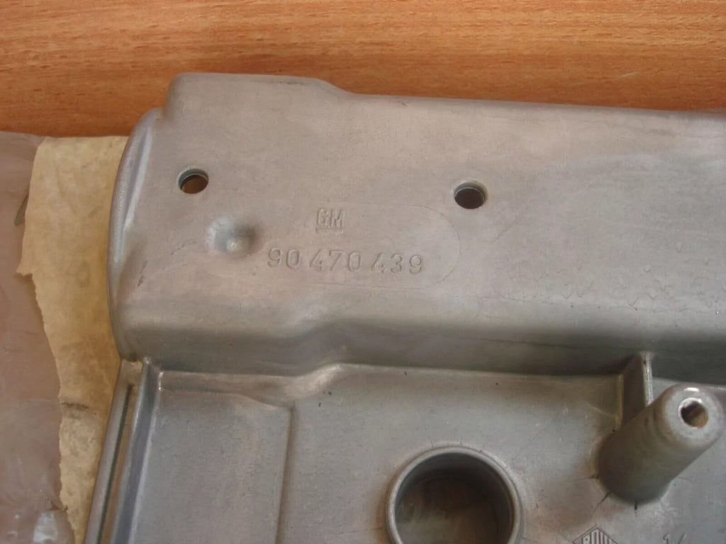 Rocker Cover fits Opel Vauxhall X16XEL C16SEL 90470439 Genuine View Left