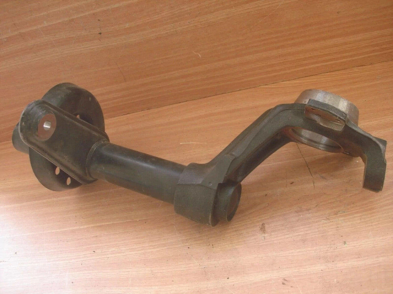 Steering Knuckle Right fits Opel Vauxhall Astra F 90473953 Genuine View Rear