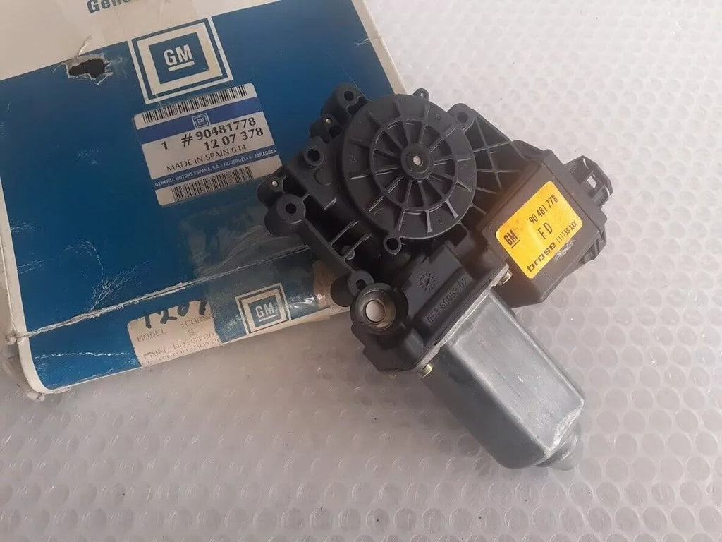 Window Motor Front Right fits Opel Vauxhall Corsa B F08 90481778 Genuine View Left