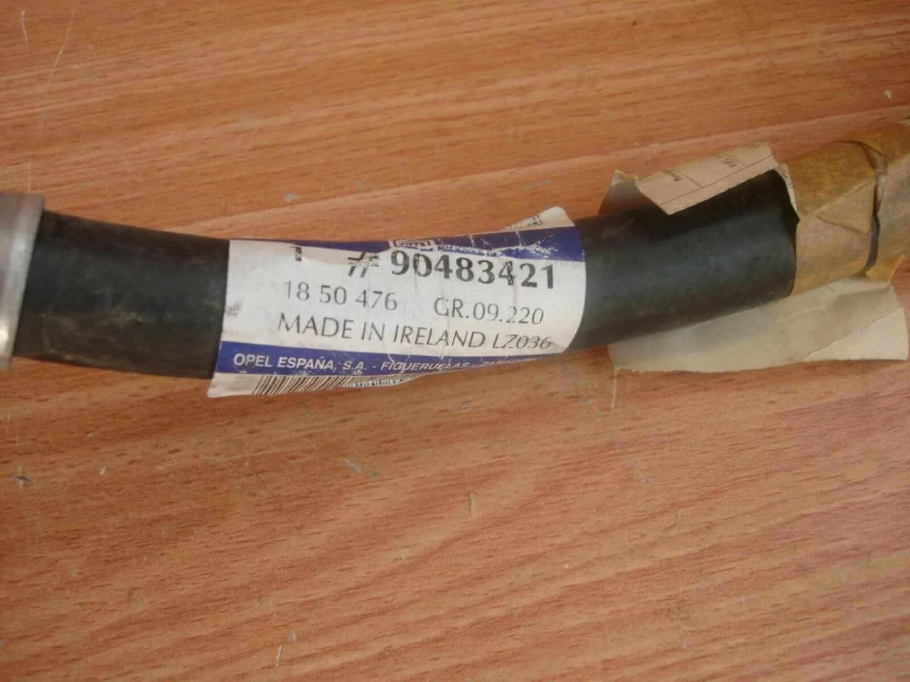 Air Condition Pipe RHD fits Opel Vauxhall Corsa B C14SE X14XE 90483421 Genuine View Right