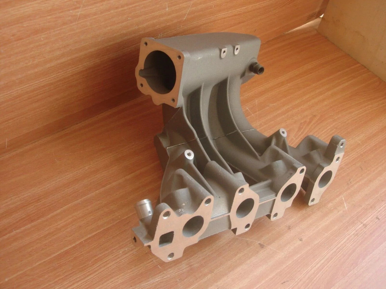 Intake Manifold fits Opel Corsa A Vauxhall Nova Astra C16SE 14SE C14SE 90486214 View Rear