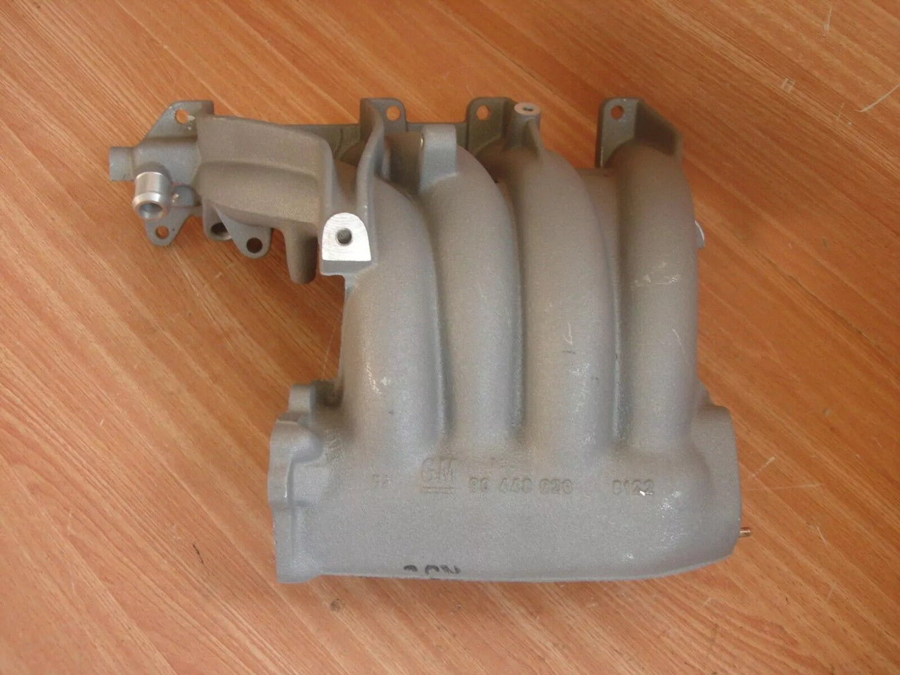 Intake Manifold fits Opel Corsa A Vauxhall Nova Astra C16SE 14SE C14SE 90486214 View Right