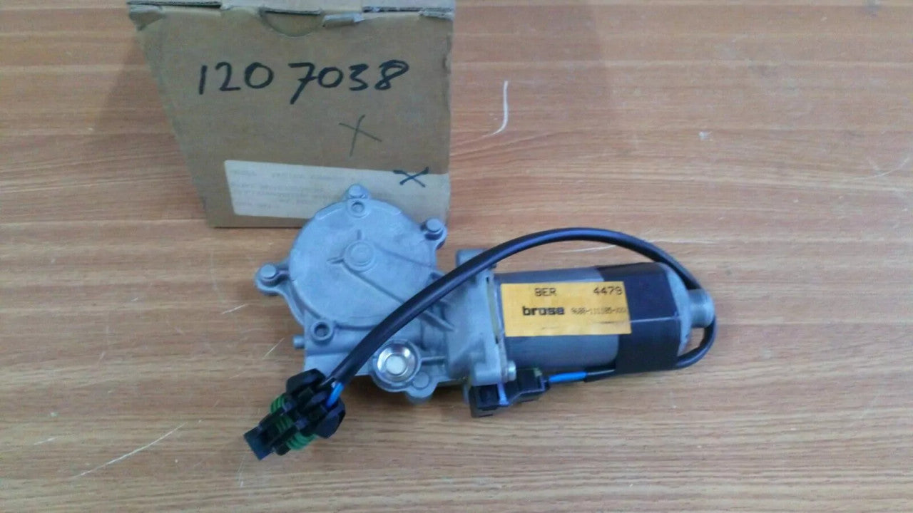 Window Motor Left RHD fits Opel Vauxhall Astra F Cabrio Convertible Genuine 90486599 View Right