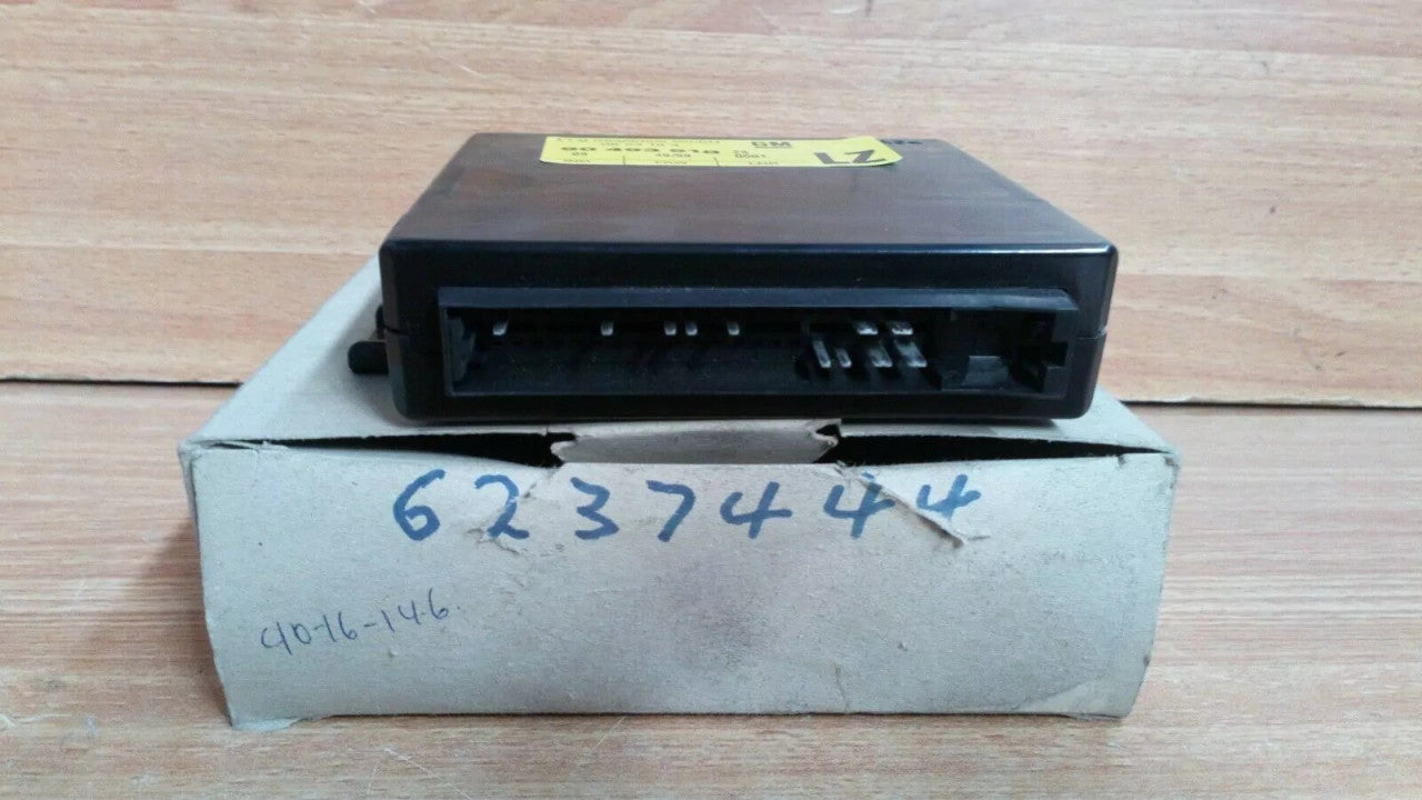 Control Unit Immobilizer fits Opel Vauxhall Omega B 90493518 Genuine View Rear