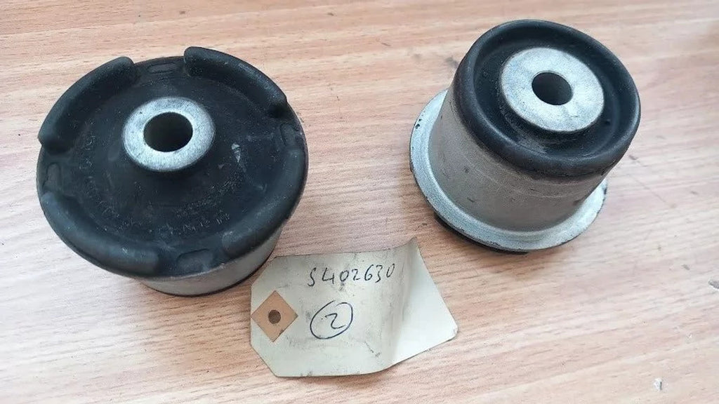 2x Rear Subframe Bush fits Opel Vauxhall Vectra B 90496681 Genuine View Front