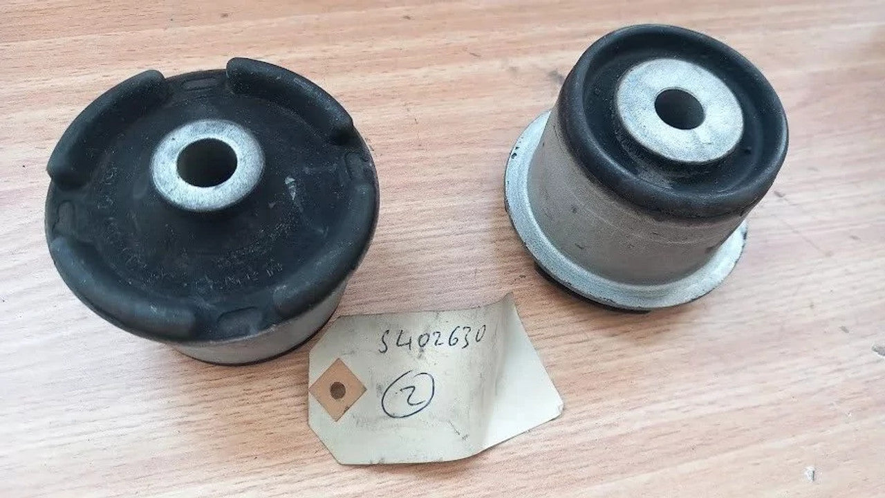 2x Rear Subframe Bush fits Opel Vauxhall Vectra B 90496681 Genuine View Front