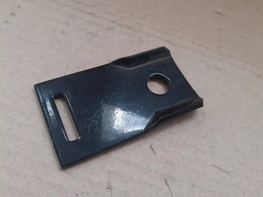 1x Rear Sway Bar  Stabilizer Plate fits Opel Vauxhall Vectra B 90496704 Genuine View Front