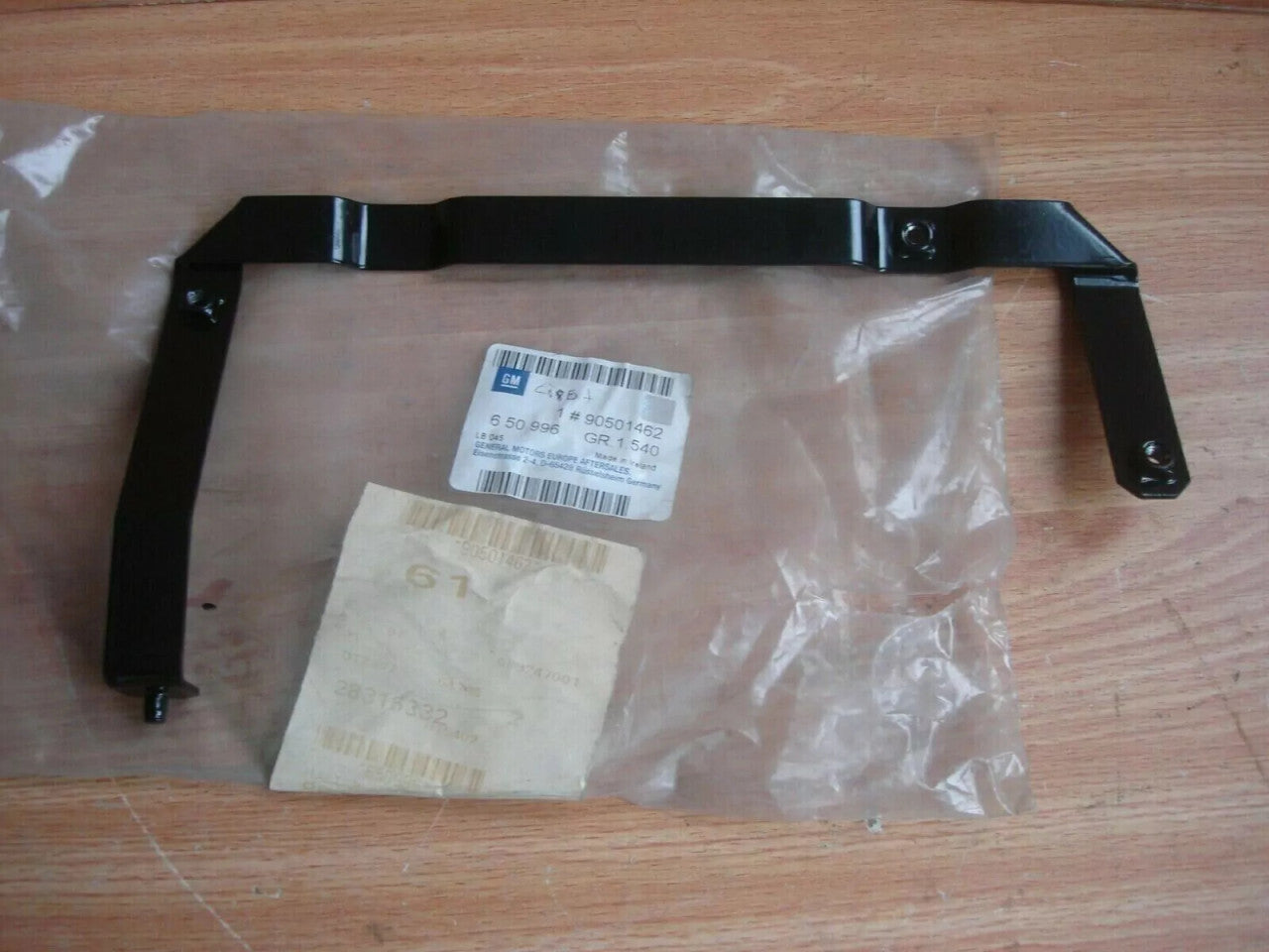 Oil Cooler Bracket fits Opel Vauxhall Astra F 1.7 Diesel 90501462 Genuine View Front