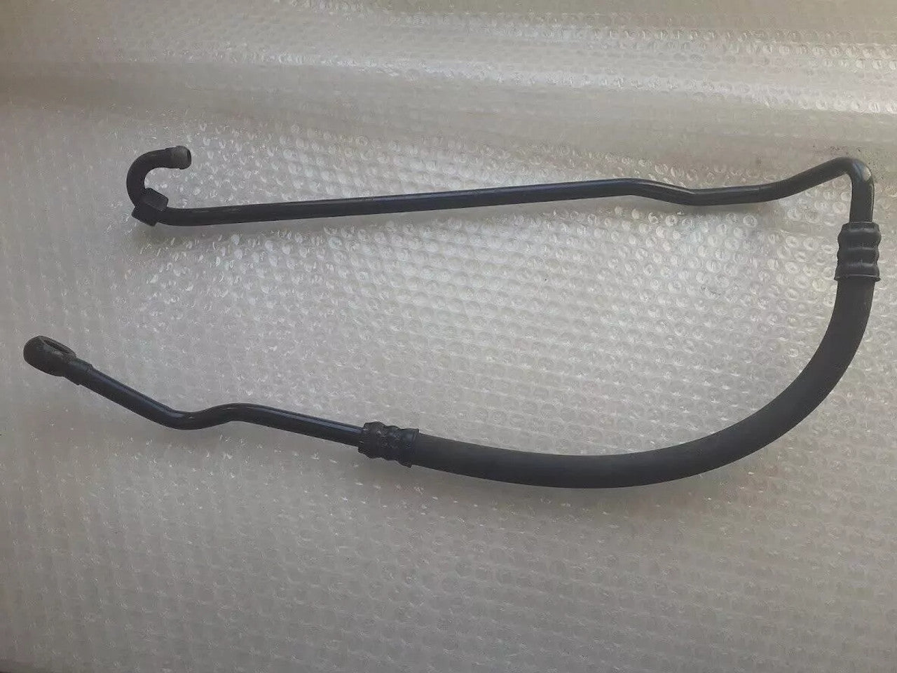 Oil Cooler Pipe & Hose fits Opel Vauxhall Astra F 1.7 Diesel 90501464 Genuine View Front