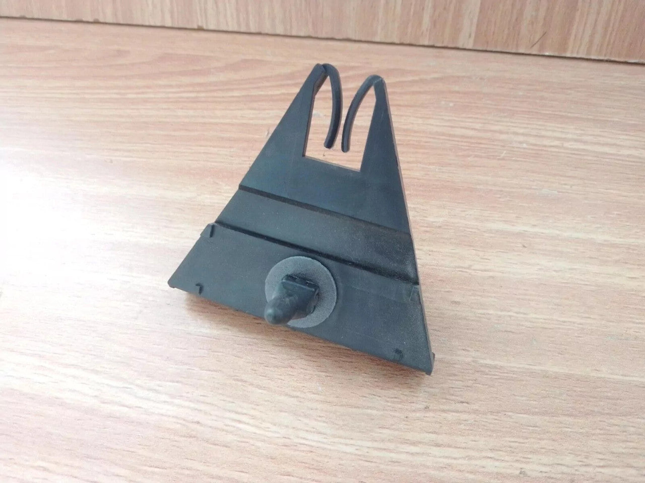 2x Rear Bumper Bracket Support fits Opel Vauxhall Vectra B 90508288 Genuine View Front