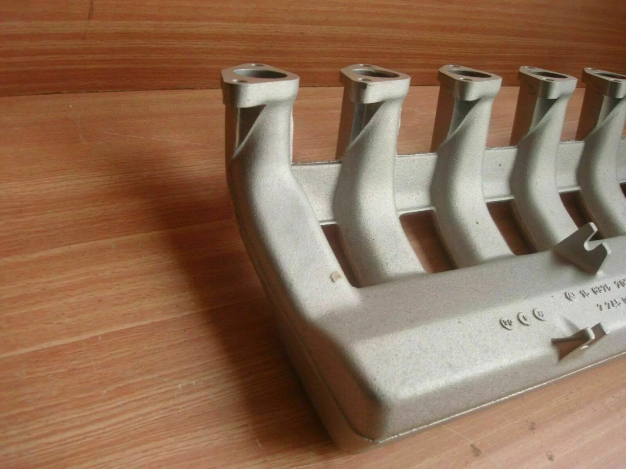 Intake Manifold fits Opel Vauxhall Omega B U25TD X25TD 90509127 116837620732 Genuine View Right