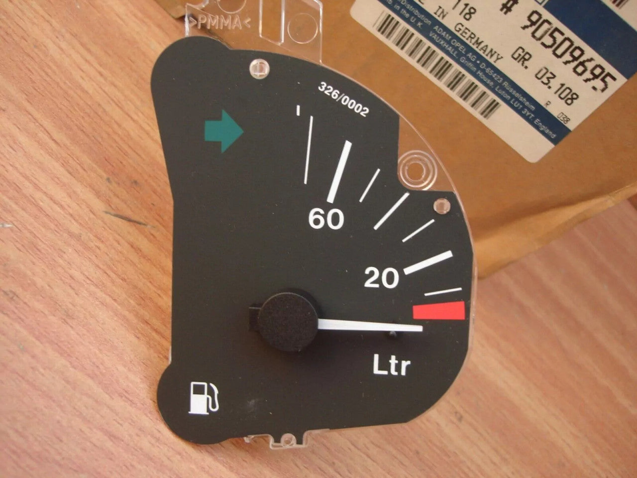 Fuel Gauge fits Opel Vauxhall Omega B 90509695 Genuine View Rear