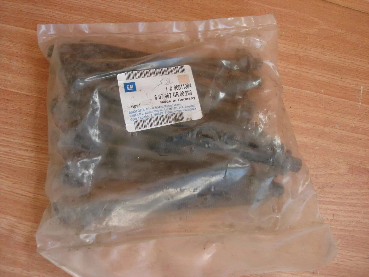 Cylinder Head Bolts fits Opel Vauxhall Omega B U25TD X25TD 90511384 Genuine View Front