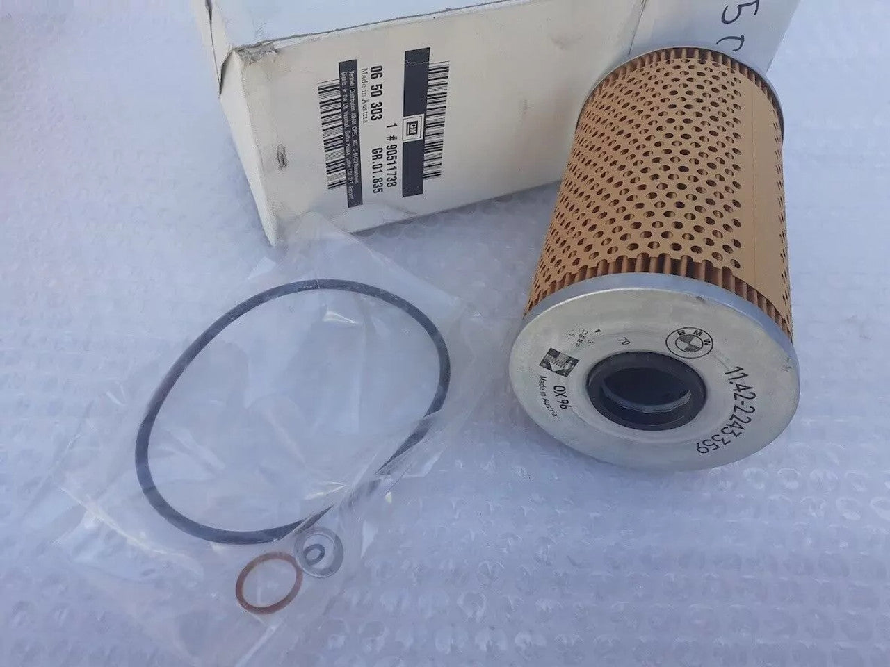 Oil Filter fits Opel Vauxhall Omega B U25TD X25TD BMW M51 Diesel Genuine 90511738 View Front