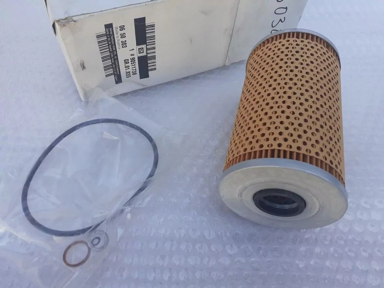 Oil Filter fits Opel Vauxhall Omega B U25TD X25TD BMW M51 Diesel Genuine 90511738 View Rear
