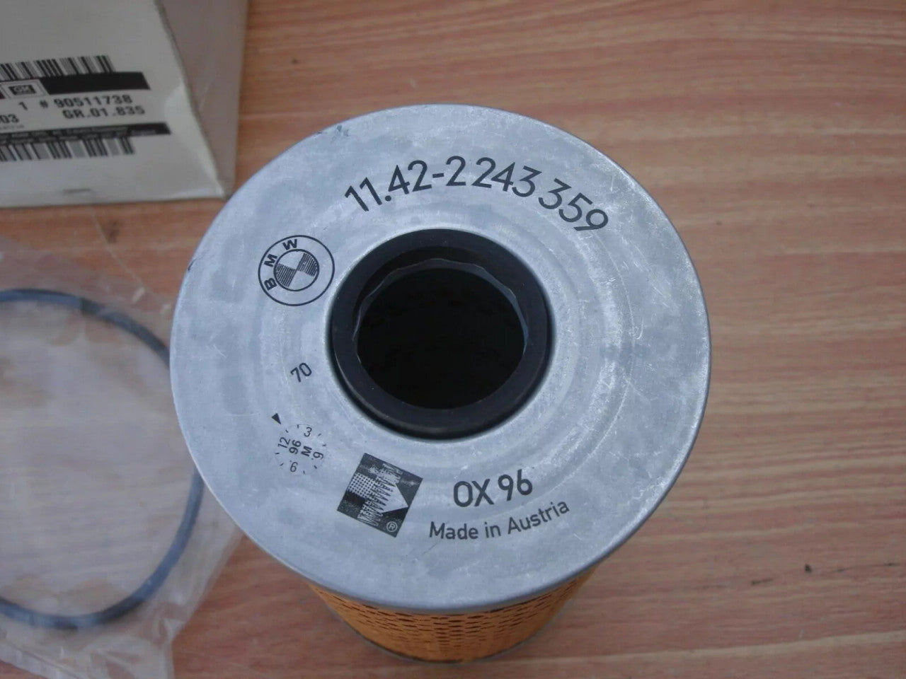 Oil Filter fits Opel Vauxhall Omega B U25TD X25TD BMW M51 Diesel Genuine 90511738 View Left