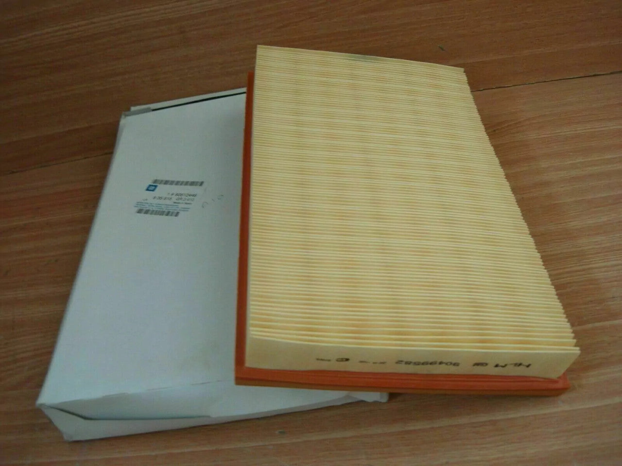 Air Filter fits Opel Vectra B Speedster Vauxhall VX220 90512446 Genuine View Rear