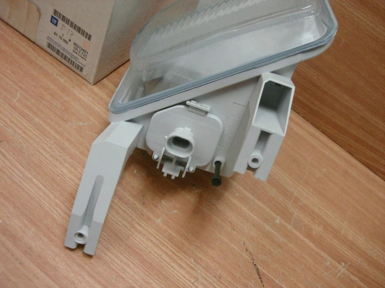 Fog Lamp Front Right fits Opel Vauxhall Vectra B 90512451 Genuine View Left