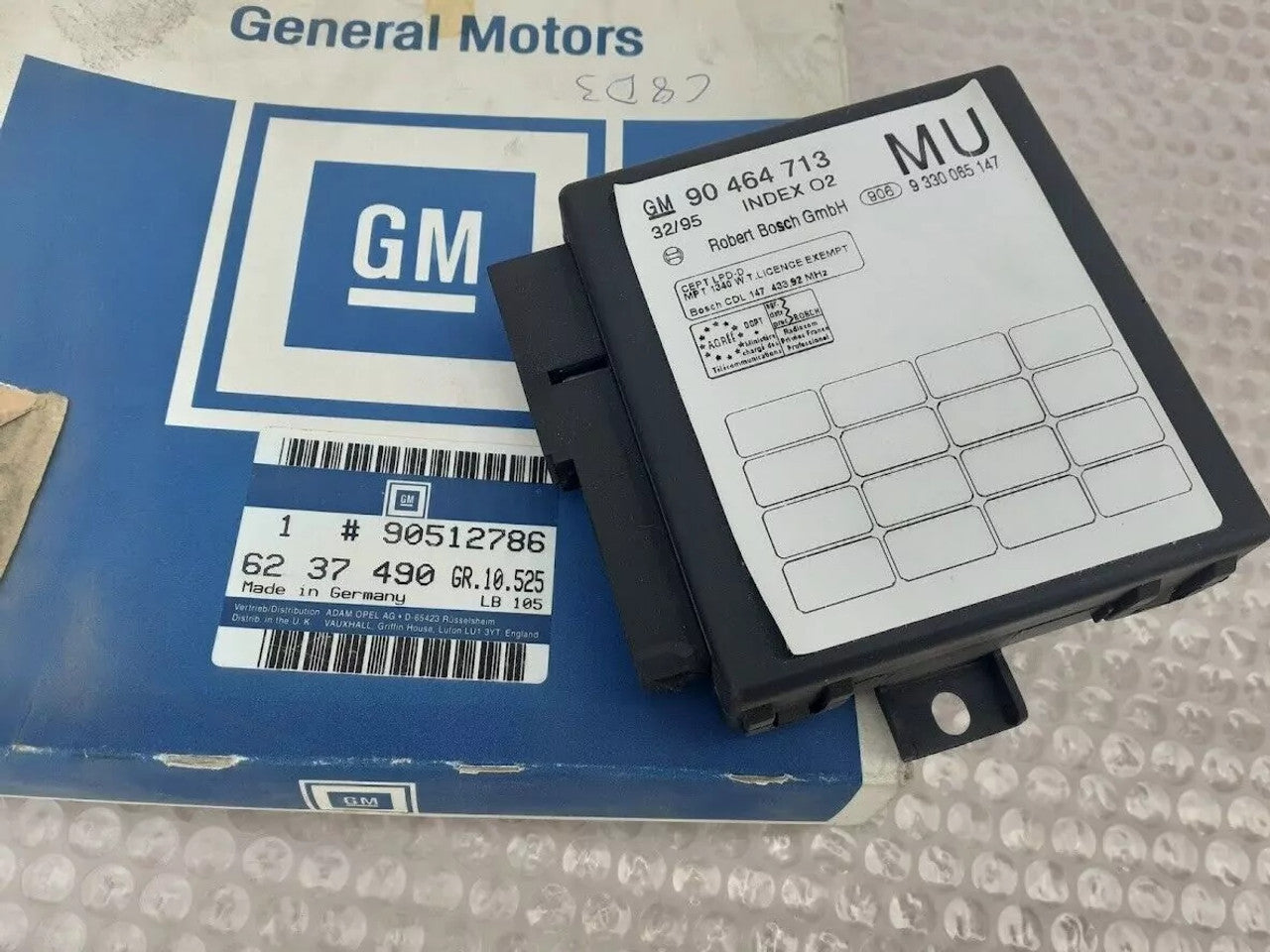 Central Locking Control Module fits Opel Vauxhall Omega B Vectra B 90512786 View Front