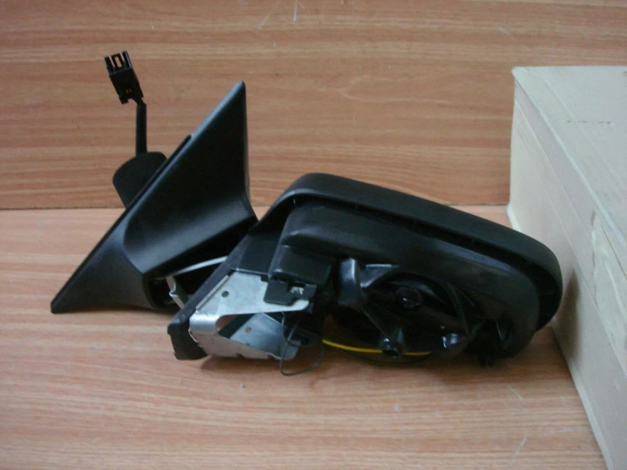 Wing Mirror Left fits Opel Vauxhall Astra F 90520157 Genuine View Right