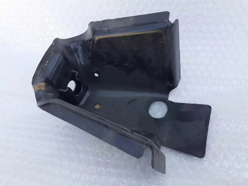 Crossmember Bracket Front Left fits Opel Vauxhall Astra G Zafira A 90520445 View Rear