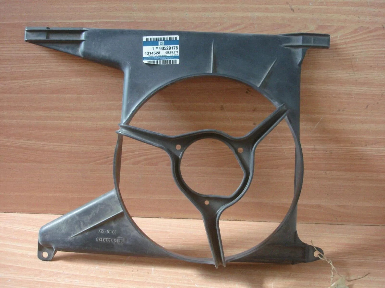 Engine Fan Shroud Cowl fits Opel Vauxhall Astra F Classic 90529178 Genuine View Front