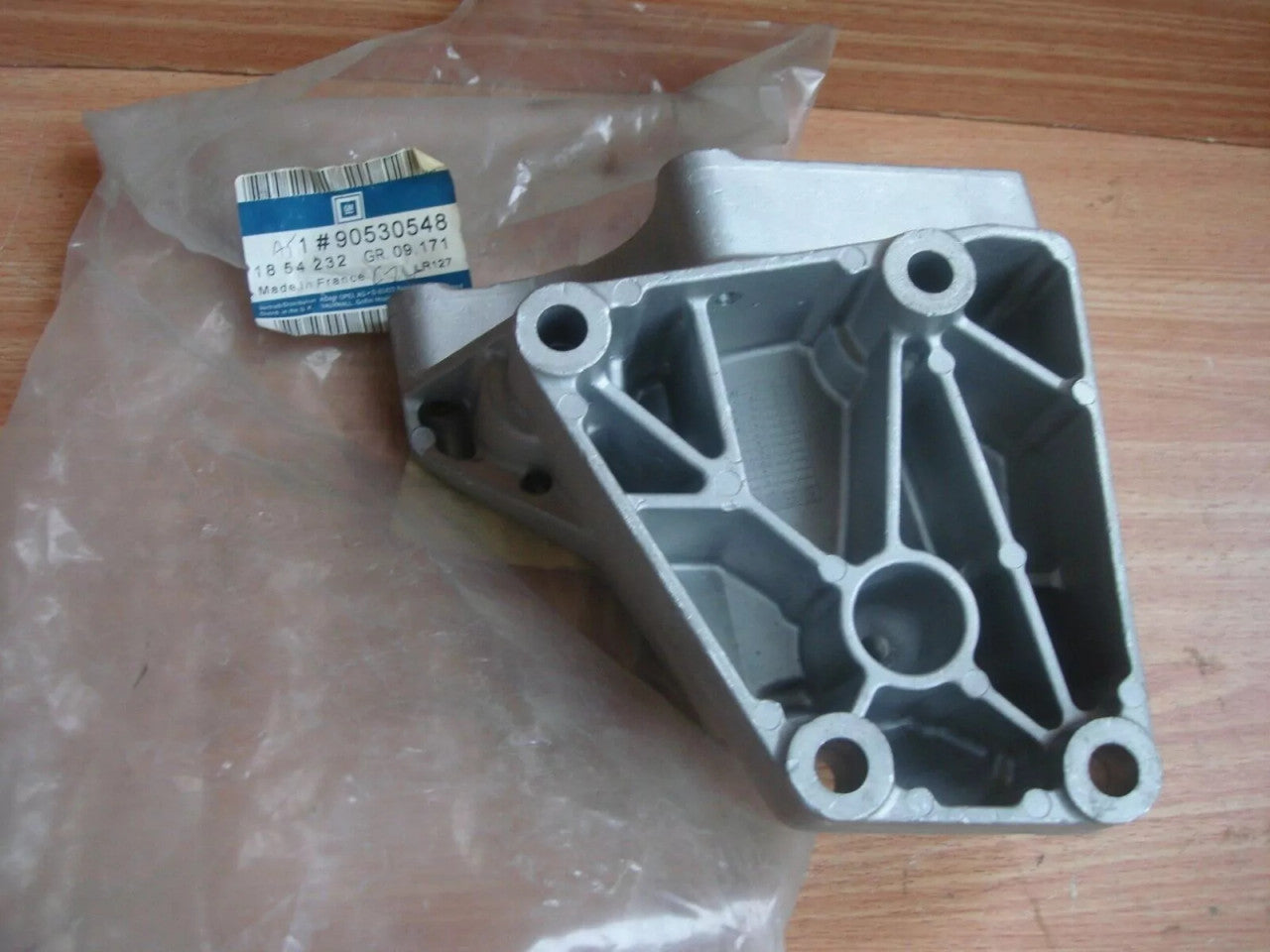 Bracket A/C Compressor & P/S Pump fits Opel Vauxhall Astra G X17DTL 90530548 View Rear