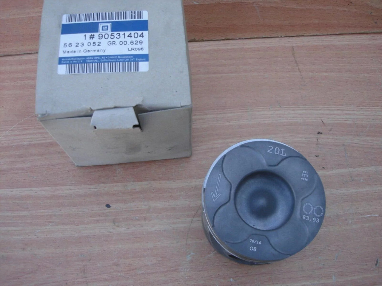 Piston fits Opel Vauxhall Vectra B Astra G Zafira A X20DTL STD Genuine 90531404 View Front