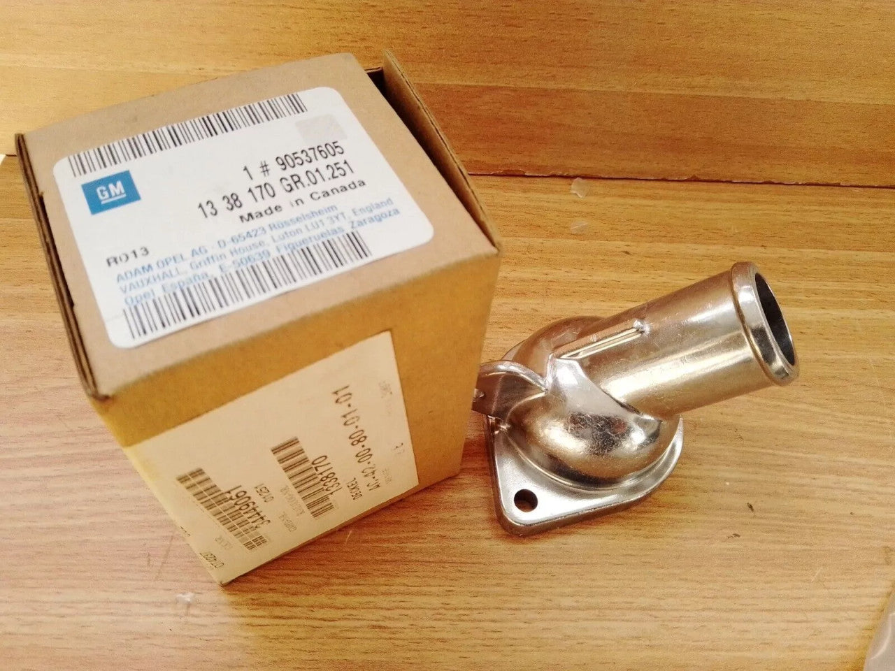 Thermostat Housing fits Opel Vauxhall Saab Fiat Z22 90537605 Genuine View Front