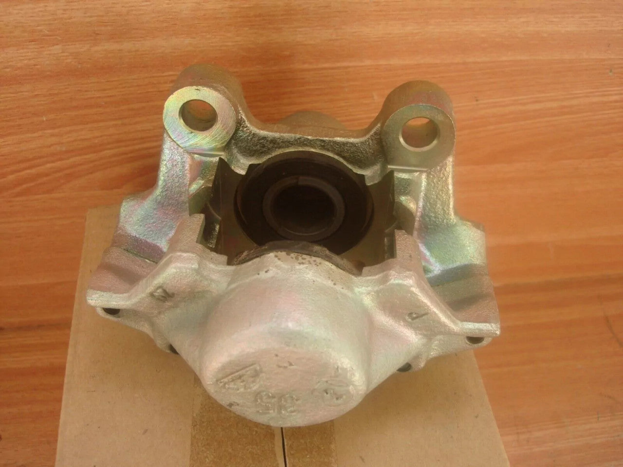 Caliper Rear Left fits Opel Vauxhall Vectra B 90540170 Genuine View Front