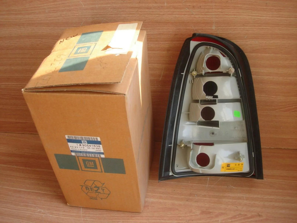 Tail Rear Light Right fits Opel Vauxhall Vectra B 90541638 Genuine View Rear