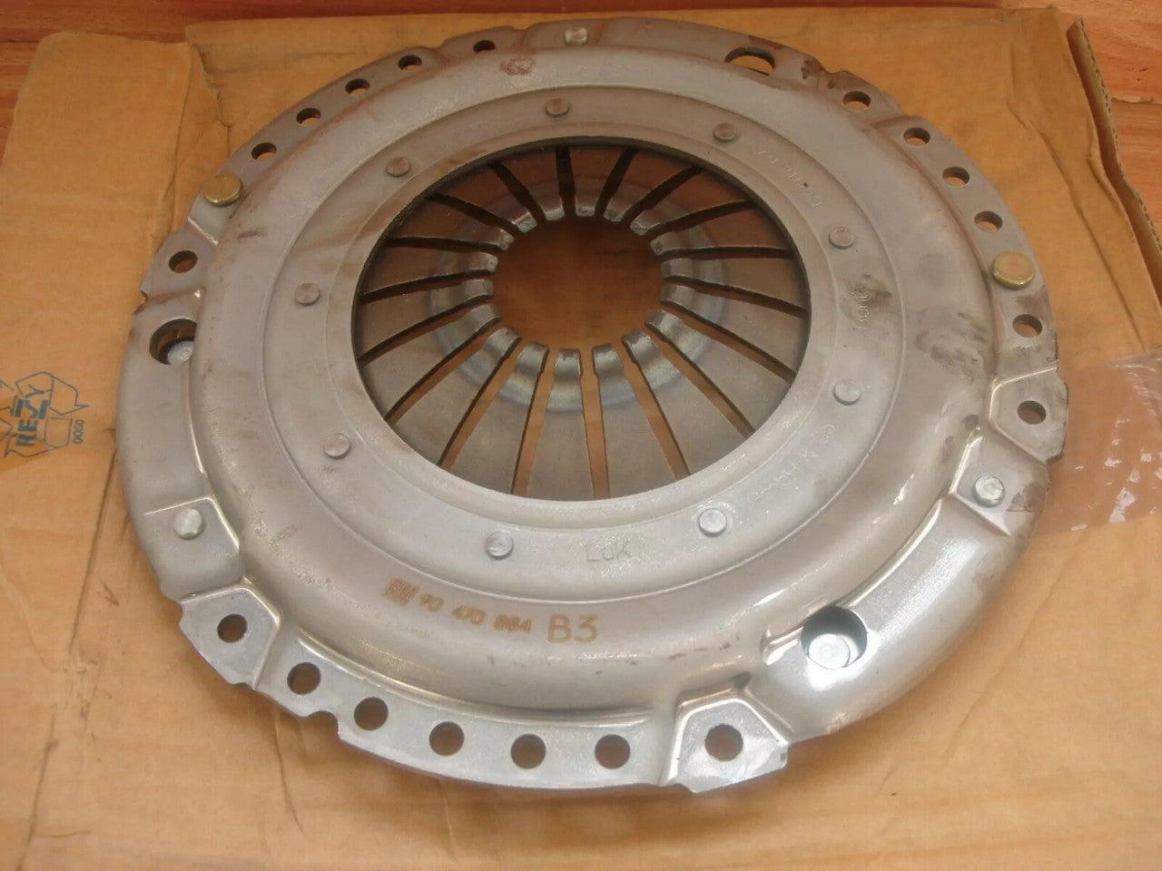 Pressure Plate fits Opel Vauxhall Vectra B Astra G X20DTL X20DTH Y20DTL Genuine 90541941 View Front
