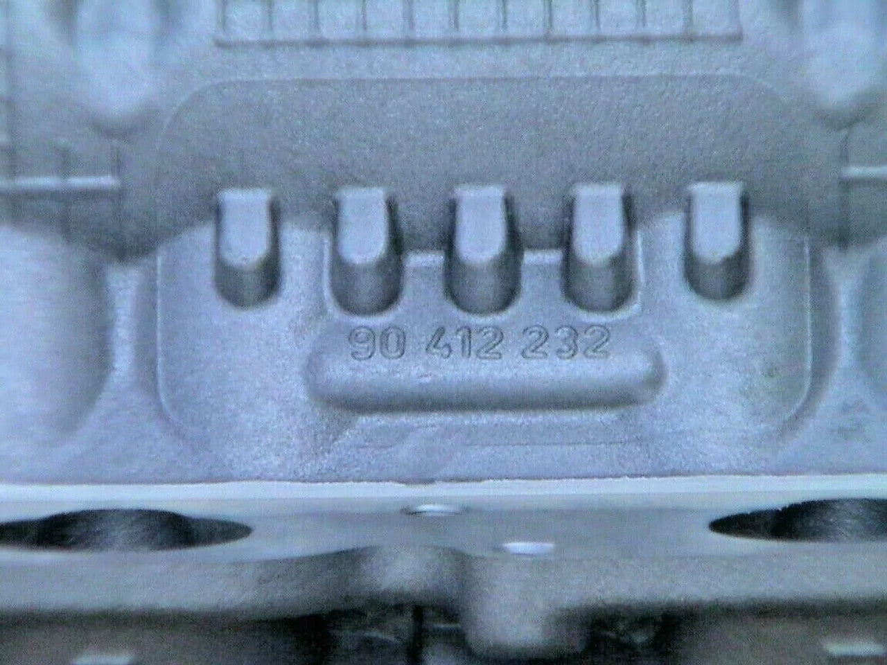 Cylinder Head fits Opel Vauxhall V6 X25XE Y26SE 90542759 Genuine View Lower