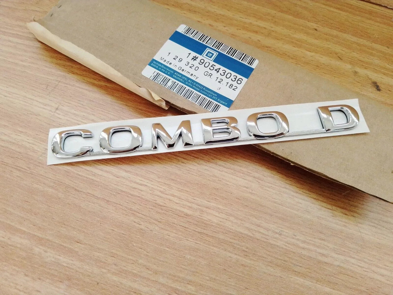 Emblem COMBO D fits Opel Vauxhall Corsa B 90543036 Genuine View Front