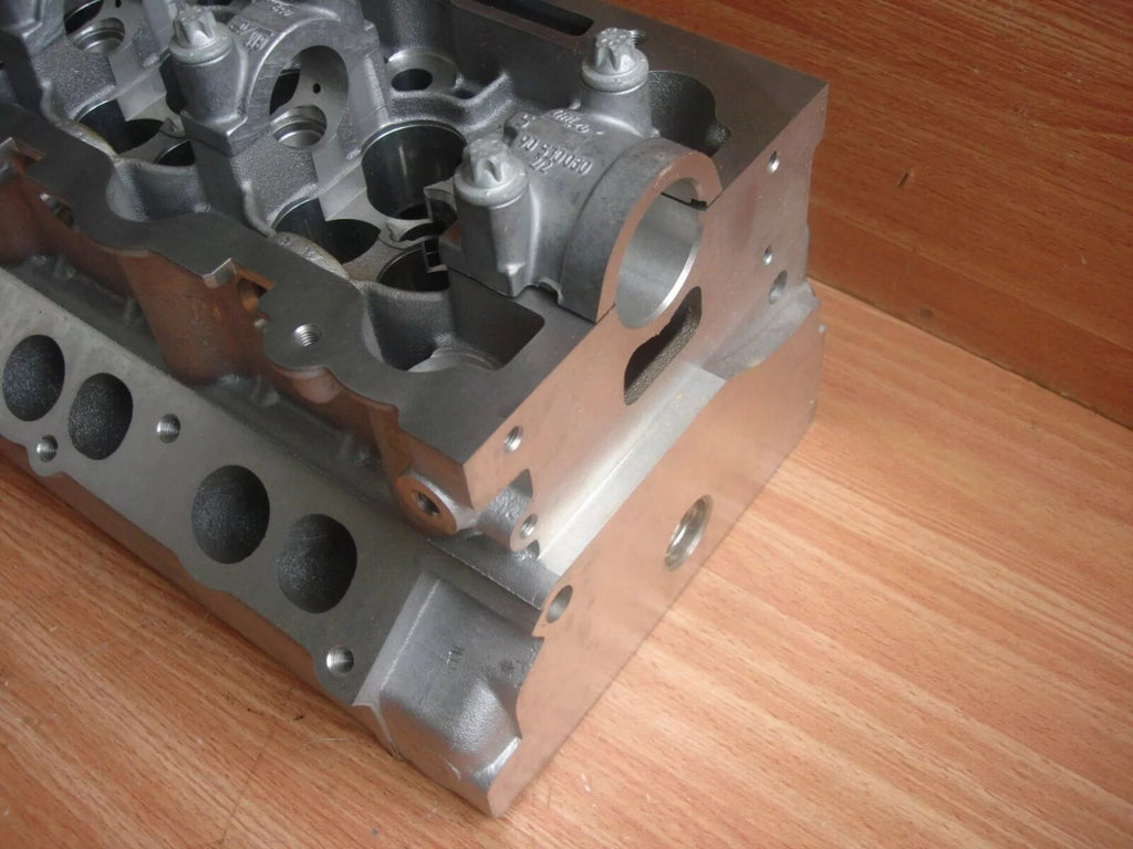 Cylinder Head fits Opel Vauxhall X20DTL Y20DTL Y20DTH X20DTH 90543620 Genuine View Upper