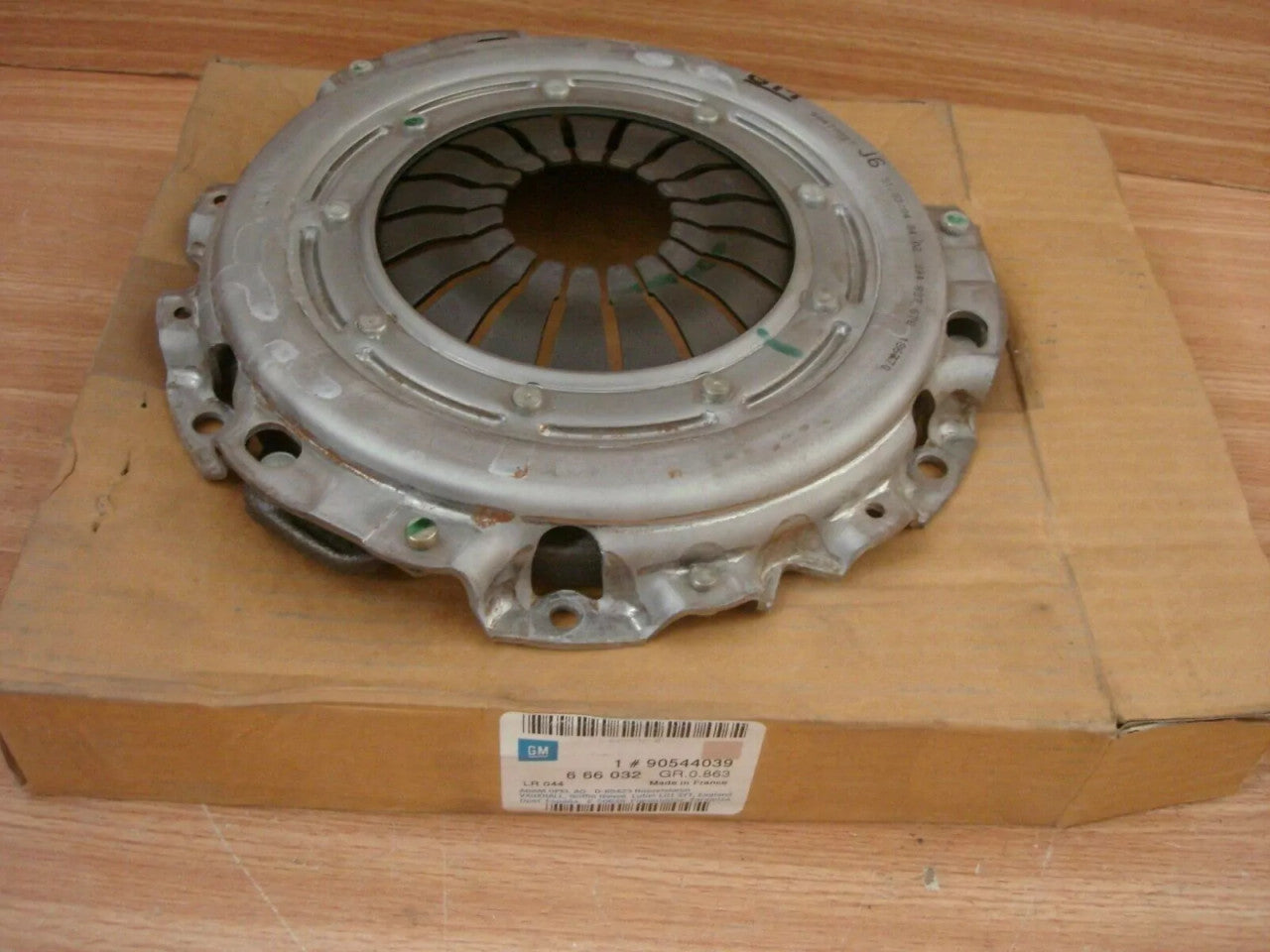 Pressure Plate fits Opel Corsa A Vauxhall Nova E16SE C16SE C16NZ Genuine 90544039 View Front