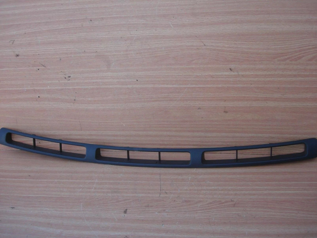 Grille Front Lower fits Opel Vauxhall Astra G Diesel 90546961 Genuine View Front