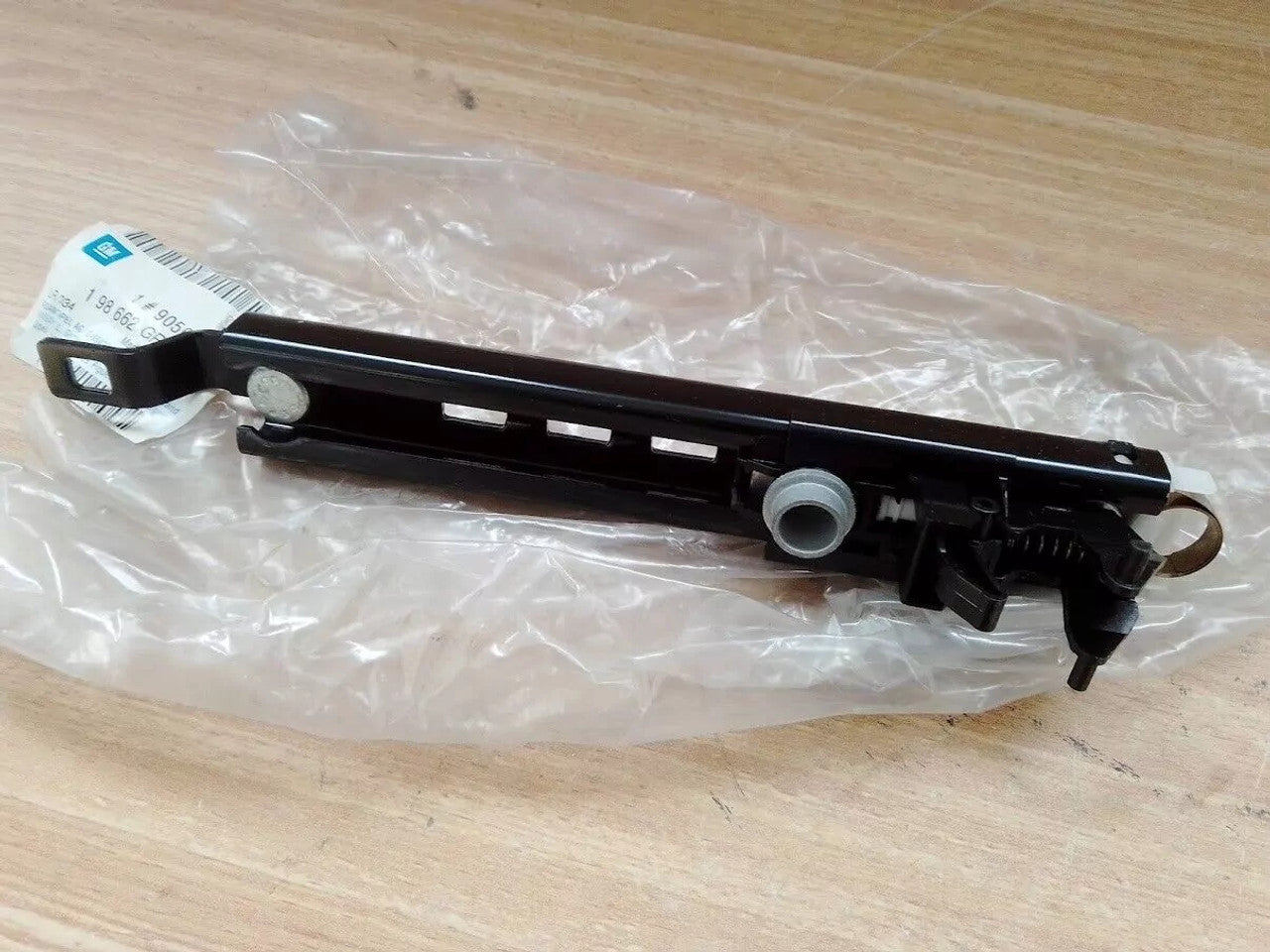 Seat Belt Height Adjustment fits Opel Vauxhall Astra G Vectra C Signum 90560650 View Rear
