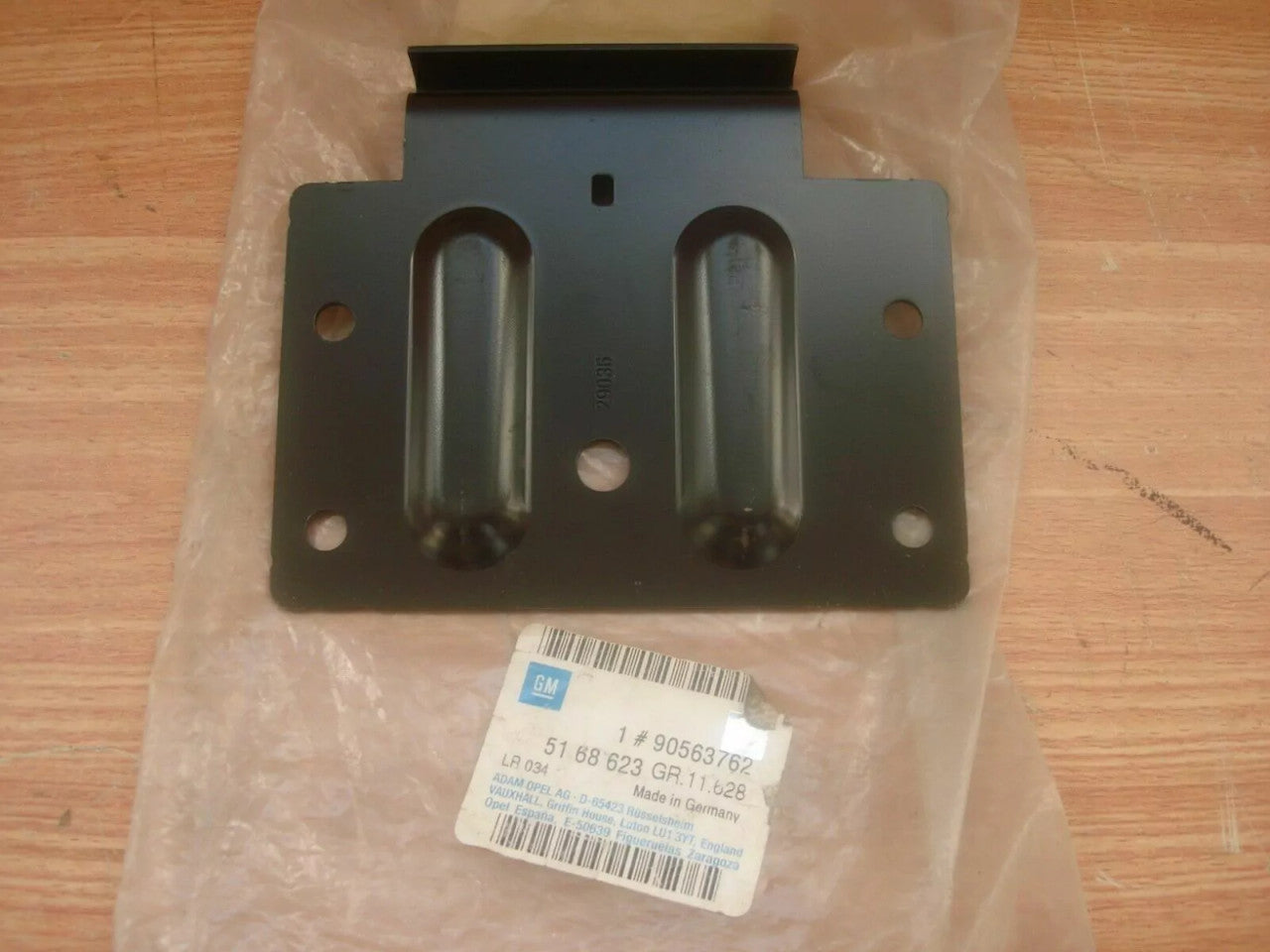 Seat Belt Reinforcement Rear Center fits Opel Vauxhall Omega B 90563762 Genuine View Rear