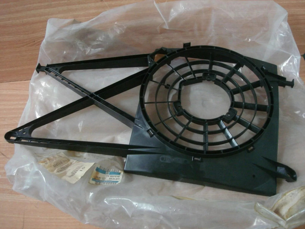 Engine Fan Shroud Cowl fits Opel Vauxhall Astra G X20DTL Y20DTL 90570742 Genuine View Front