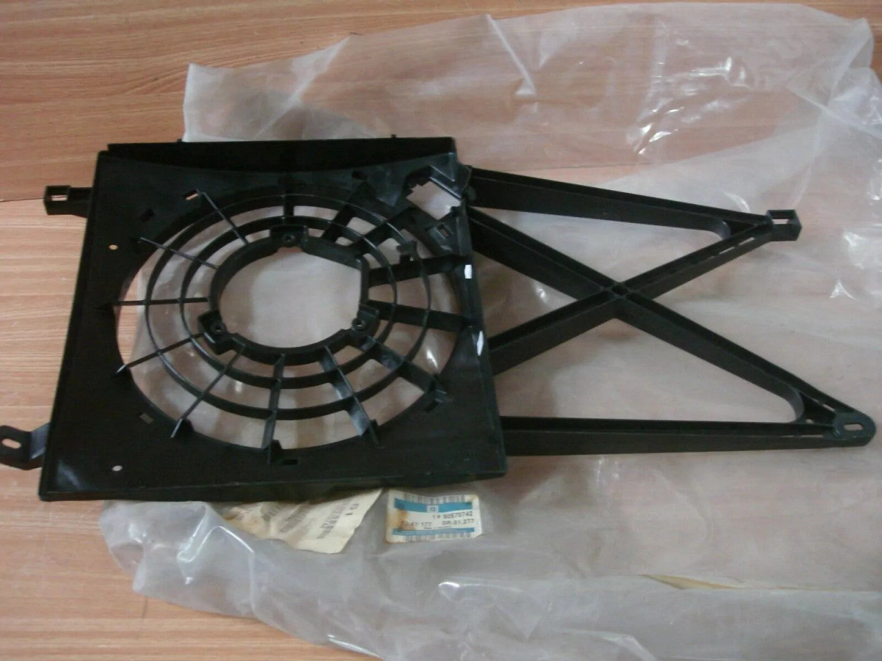 Engine Fan Shroud Cowl fits Opel Vauxhall Astra G X20DTL Y20DTL 90570742 Genuine View Rear