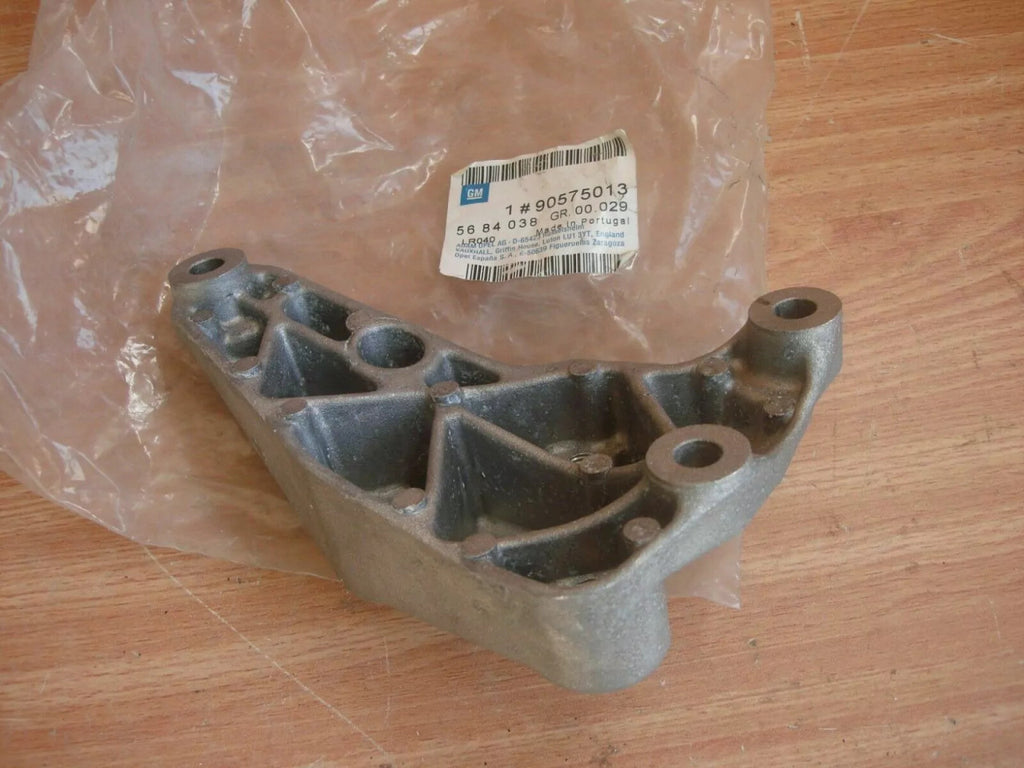 Engine Mount Bracket Left fits Opel Vauxhall Astra G 90575013 Genuine View Front