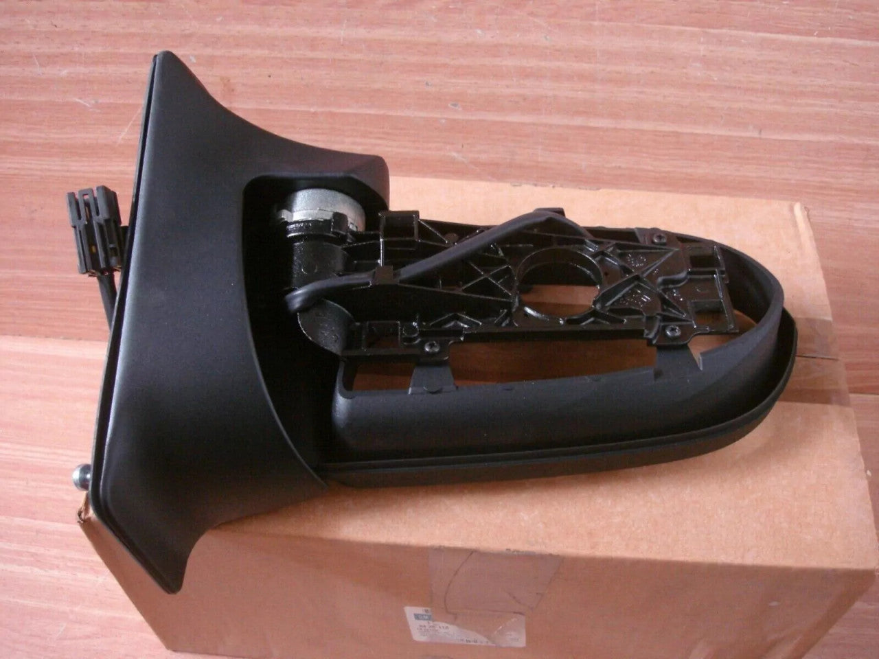 Wing Mirror Right RHD fits Opel Vauxhall Zafira A 90580746 Genuine View Right