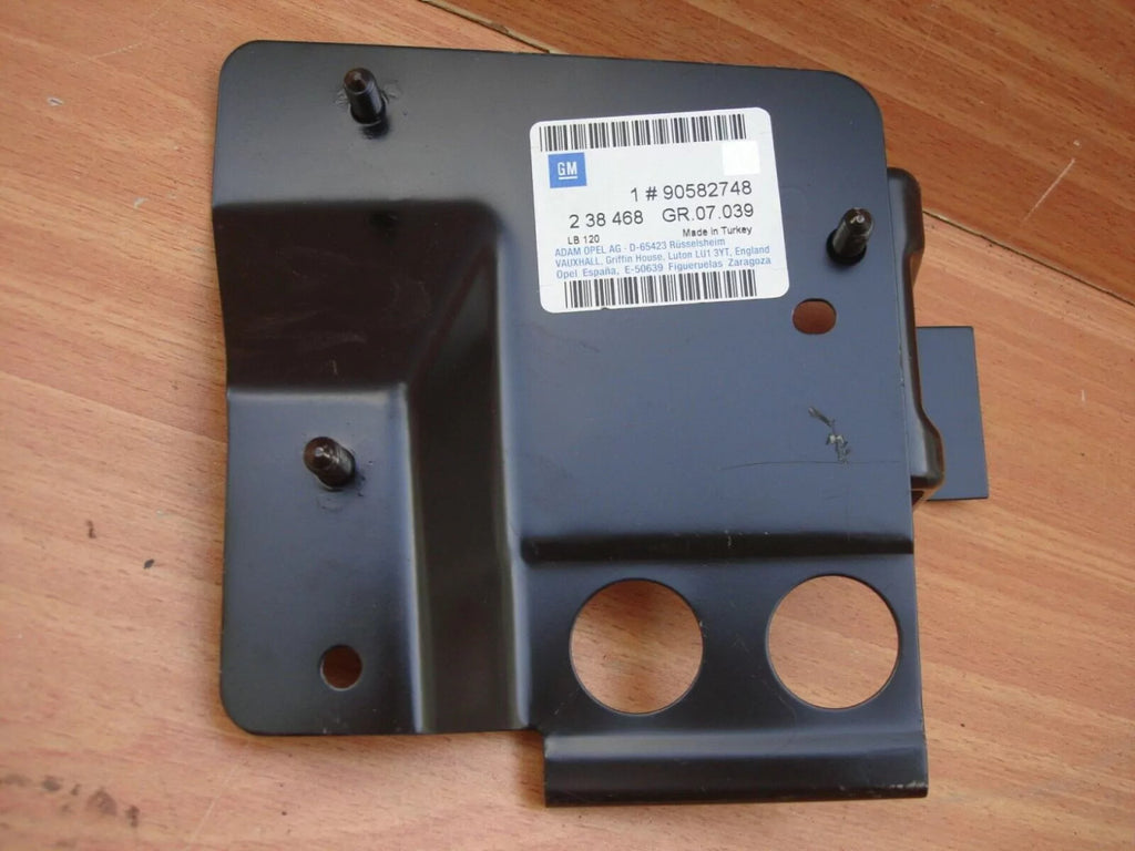 Bumper Rear Right Mount fits Opel Vauxhall Zafira A 90582748 Genuine View Front