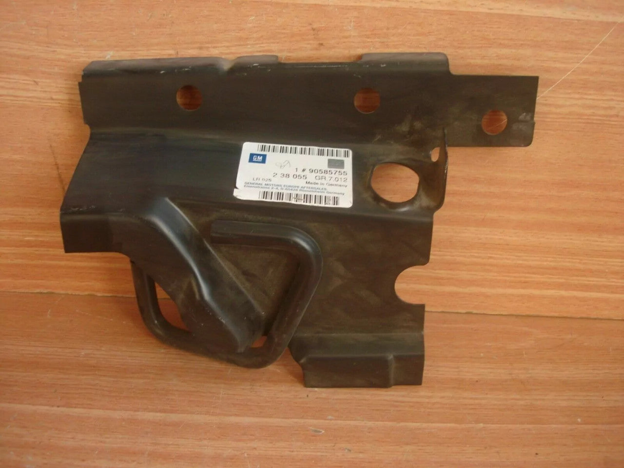 Back Panel Crossmember Lower Left fits Opel Vauxhall Vectra B 90585755 Genuine View Rear