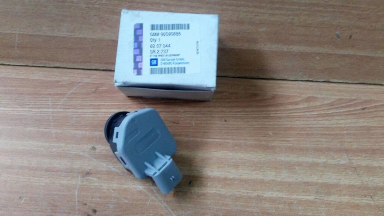 Headlamp Leveling fits Opel Vauxhall Astra G 90590665 Genuine View Rear