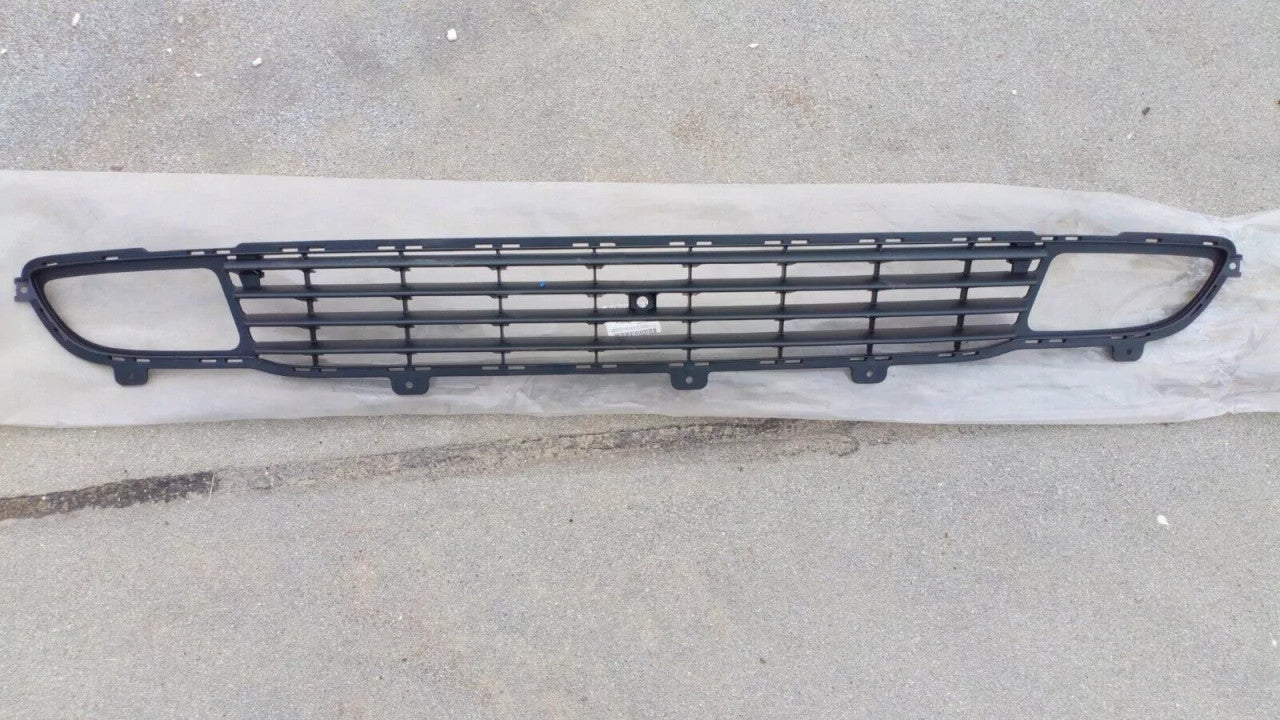 Grille Air Intake Front fits Opel Vauxhall Zafira A 90597503 Genuine View Front